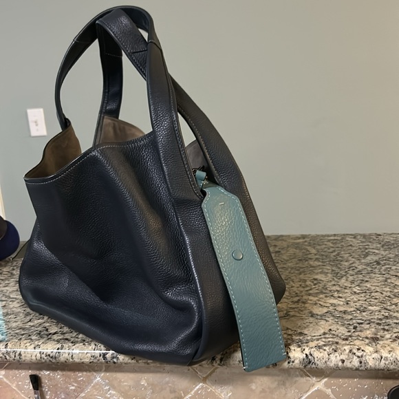Coach bandit hobo 39 bag - navy. Light green and blue inner bag. Coach dust bag. - Picture 4 of 4